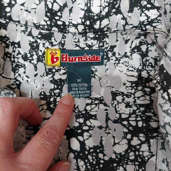 Burnside Mens Button Down Paint Splatter SZ Medium Tropical Skate Surf Style - Picture 6 of 6